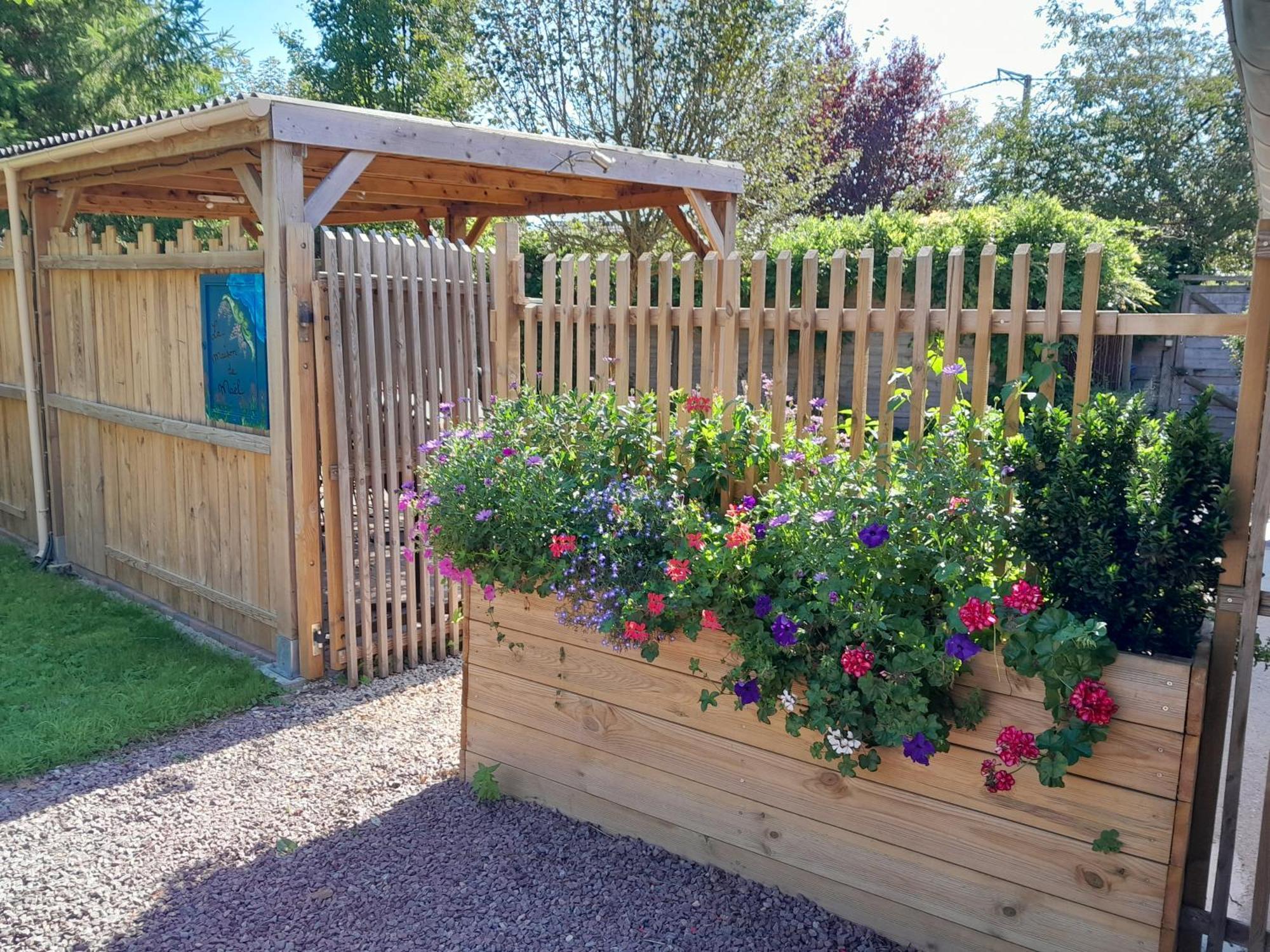 Le Paddock Du Val De Lys Hotel Blessy Exterior foto